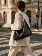 AMÉLIE - Wrinkle-Resistant Vegan Leather Tote Bag