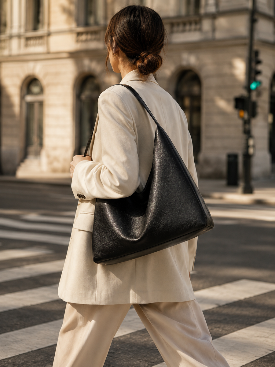 AMÉLIE - Wrinkle-Resistant Vegan Leather Tote Bag