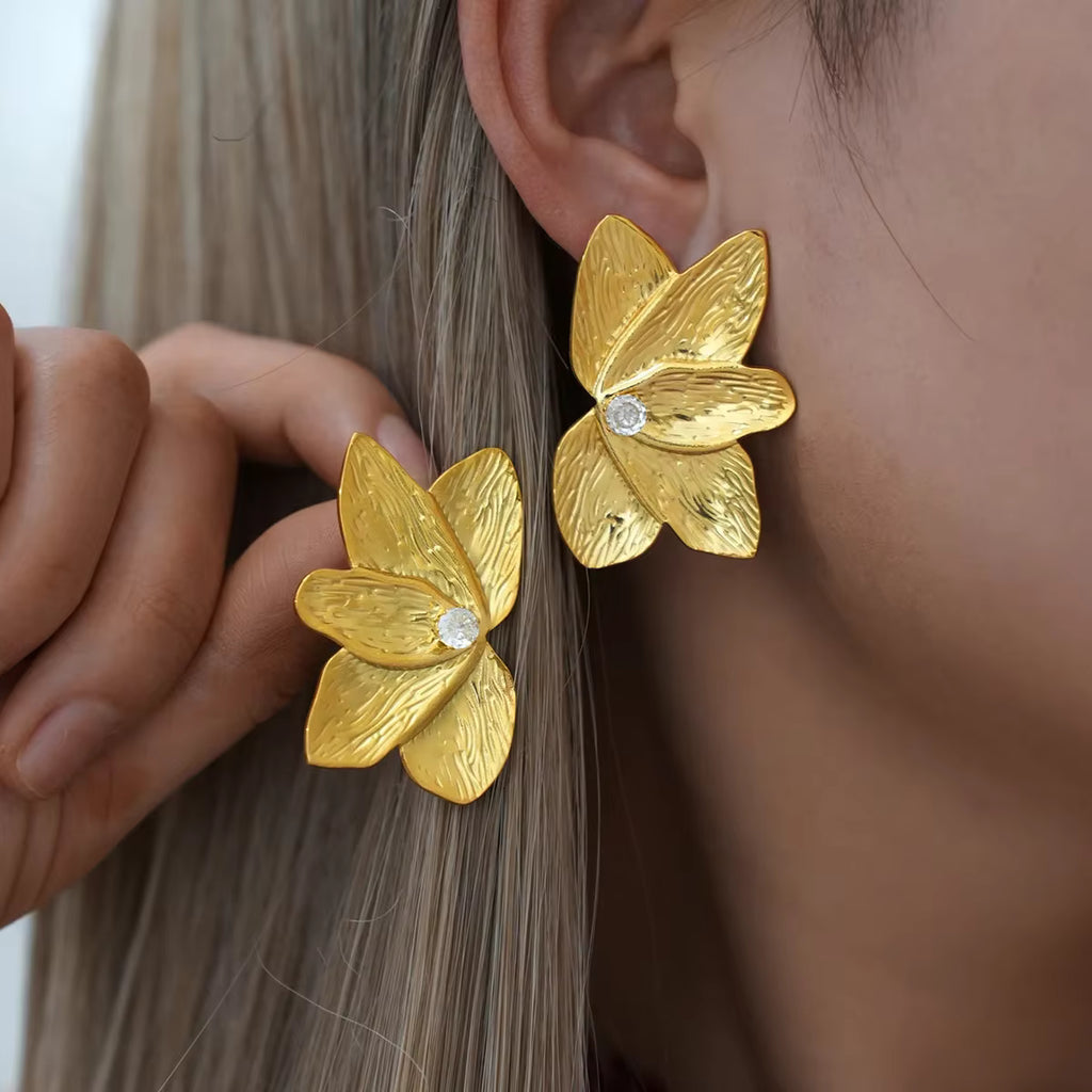 DEMI PETAL
