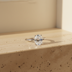 ELARA - 925 Sterling Silver Moissanite Ring
