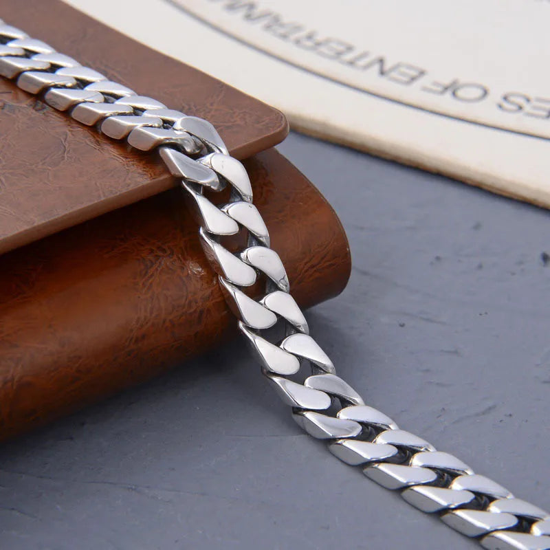 SOVEREIGN - 925 Sterling Silver Cuban Chain Necklace