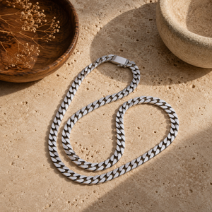 SOVEREIGN - 925 Sterling Silver Cuban Chain Necklace